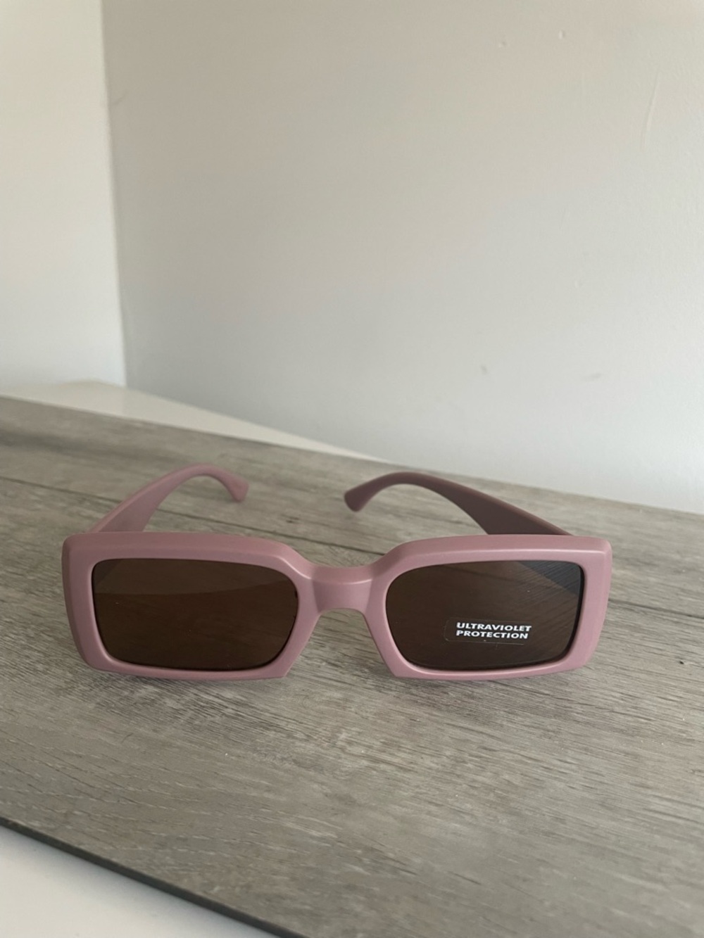 Matte mauve sunglasses
